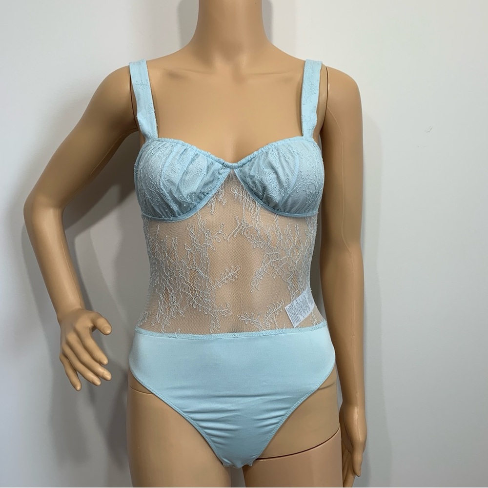 Sale! $69 Danielle Bernstein Elegant Blue Lace Bodysuit Size 0